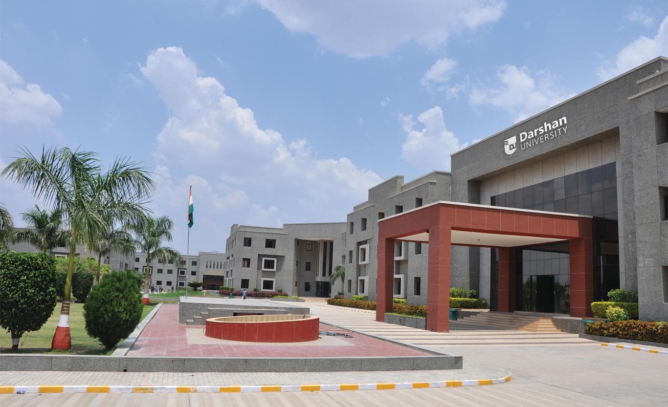Best University Hostel in Rajkot by Darshan University